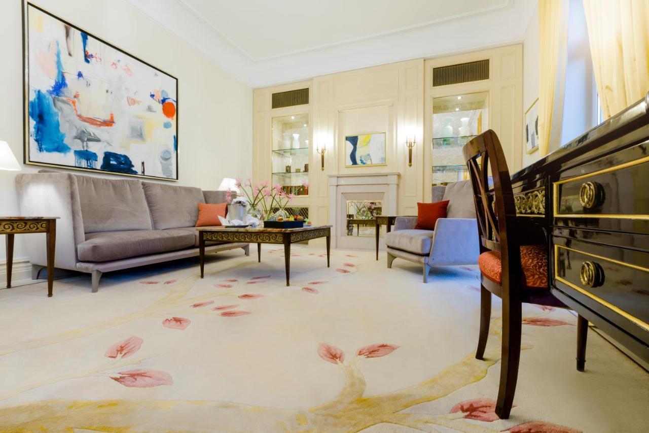 Excelsior Hotel Ernst Am Dom Κολωνία Εξωτερικό φωτογραφία Interior of the suite