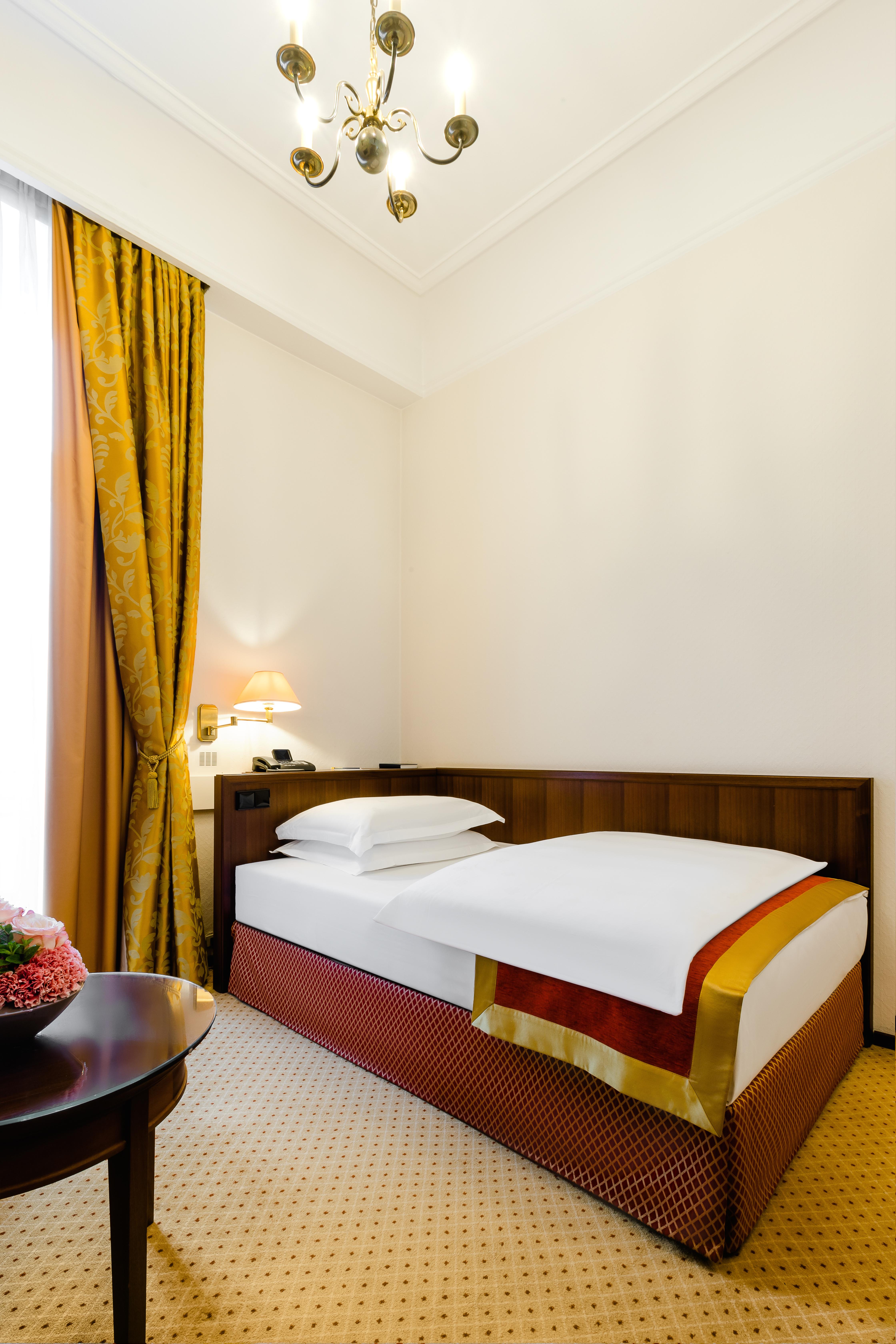 Excelsior Hotel Ernst Am Dom Κολωνία Εξωτερικό φωτογραφία A single bed